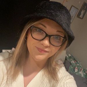 Meet your Posher, Natalia